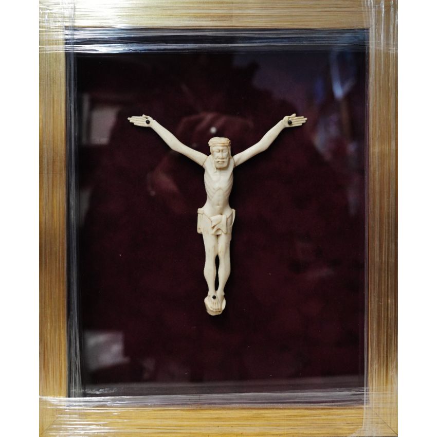Cristo em Material Nobre